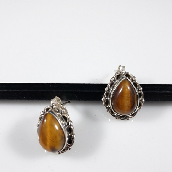 NEW! Handcrafted Tiger Eye Silver Earrings - Picture 2 of 5